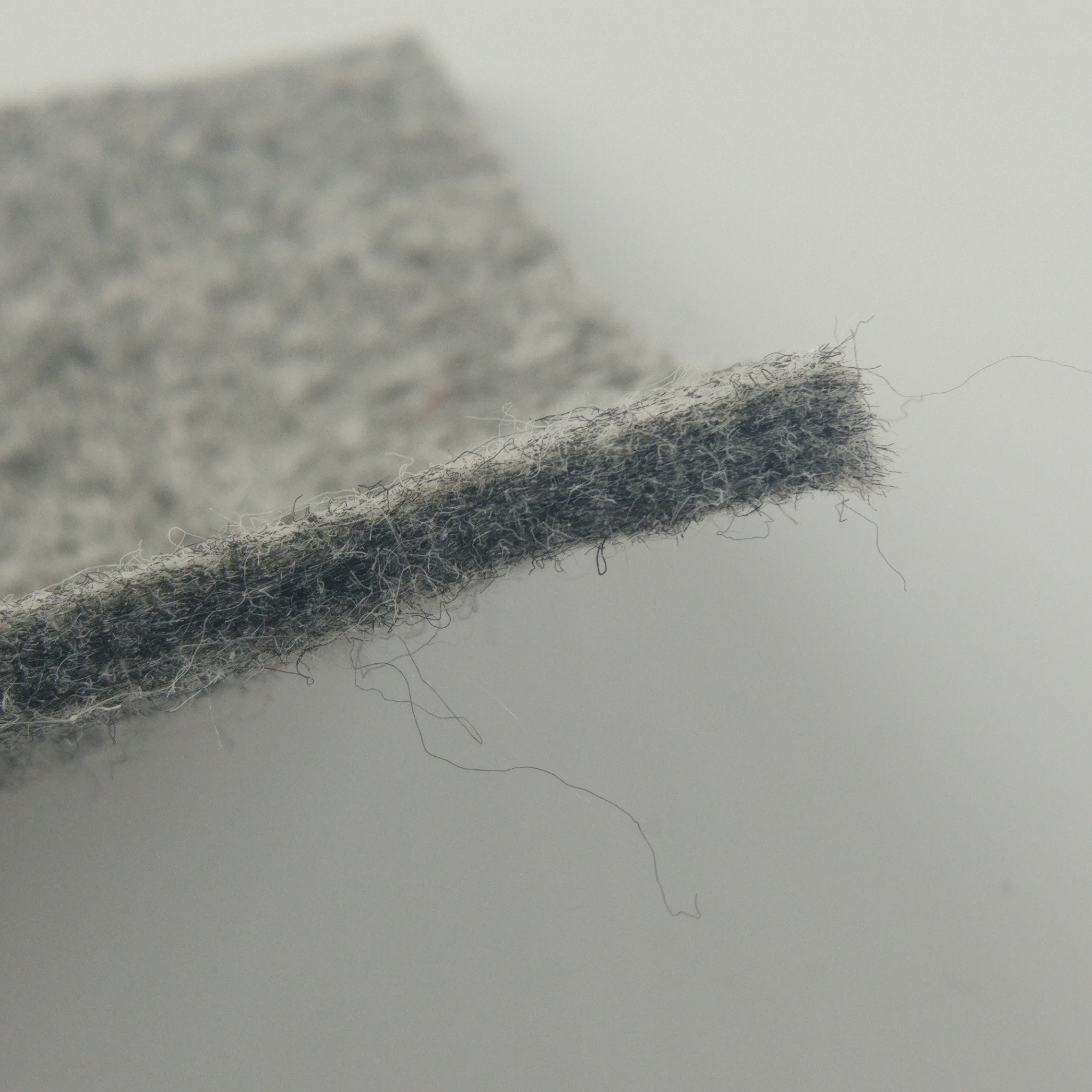 Anti -Schlupfteppichfutter, bunte Filz gegen Schlupfteppich ， Schwarze Filzteppich unterlagern