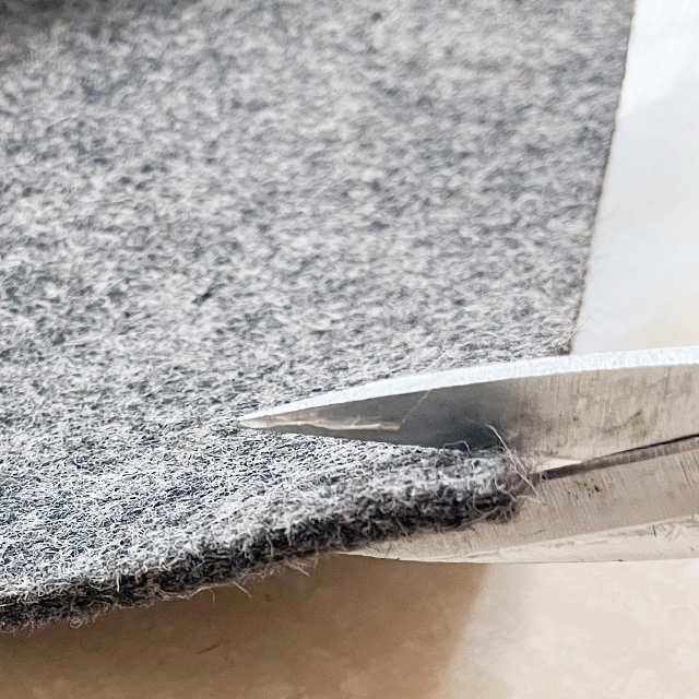 Filz-Teppichunterlage: Mit einer warmen Grundlage, die die Schönheit des Weltraums in sich trägt