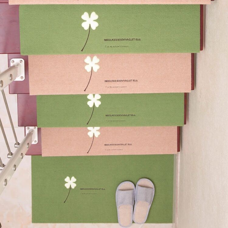 Geprägte Nicht-Slip-Treppenstufen Teppich selbststick gestreifte gedruckte Treppe