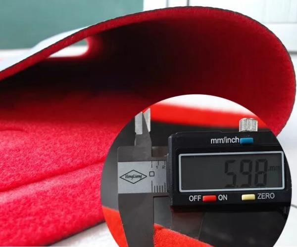 Anzeige der Dicke der gebürsteten, geprägten Fußmatte